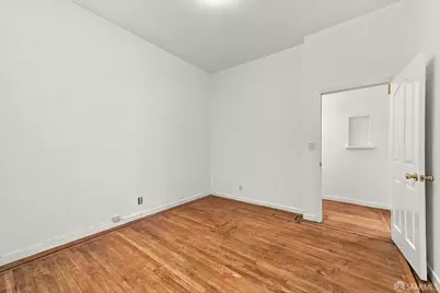 411 Vienna Street, San Francisco, CA 94112 - Photo 18