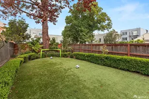 1914 Greenwich St, San Francisco, CA 94123 - Photo 68