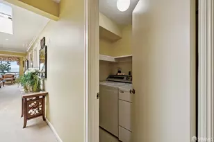 1176 Greenwich St, San Francisco, CA 94109 - Photo 32
