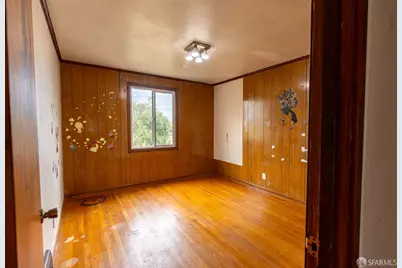 637 Gates Street, San Francisco, CA 94110 - Photo 8