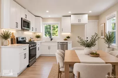 6180 Oakdale Avenue, Oakland, CA 94605 - Photo 2