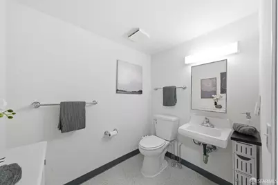 135 Valencia Street #A201, San Francisco, CA 94103 - Photo 14