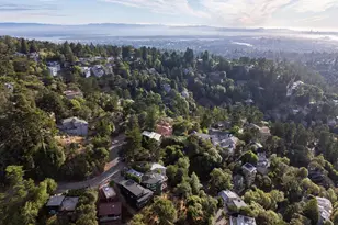 8727 Skyline Blvd, Oakland, CA 94611 - Photo 56