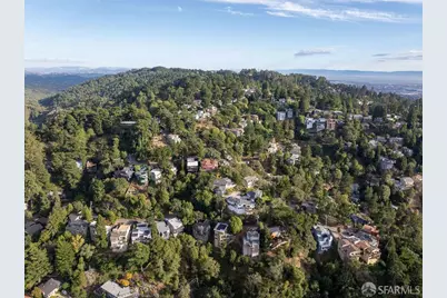8727 Skyline Boulevard, Oakland, CA 94611 - Photo 54