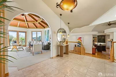 8727 Skyline Boulevard, Oakland, CA 94611 - Photo 2