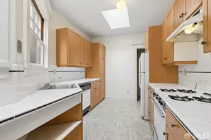 2115 Hyde St, San Francisco, CA 94109 - Photo 8
