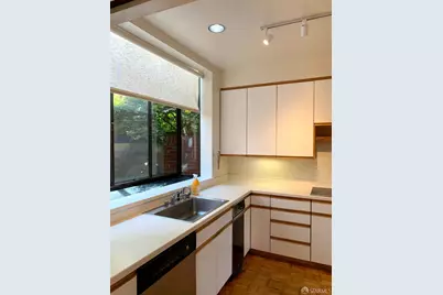 640 Davis Street #5, San Francisco, CA 94111 - Photo 8