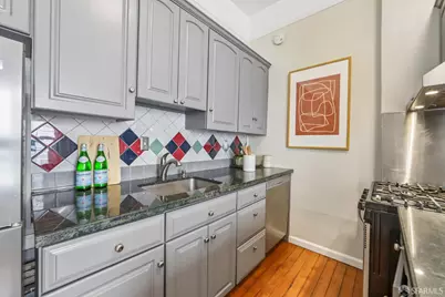 3855 18th Street #A, San Francisco, CA 94114 - Photo 8