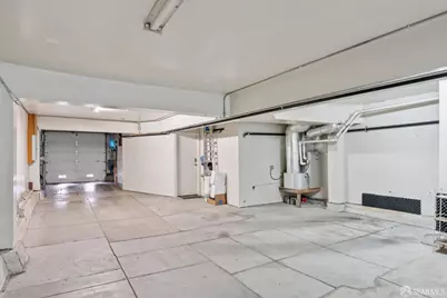 557 Dolores Street, San Francisco, CA 94110 - Photo 58