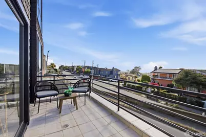 1095 Pacheco Street, San Francisco, CA 94116 - Photo 10