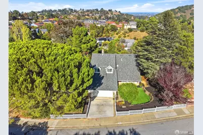 1711 Parkwood Drive, San Mateo, CA 94403 - Photo 56