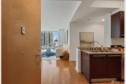 425 1st Street #1008, San Francisco, CA 94105 - Photo 20