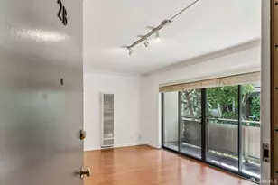 1817 California St, San Francisco, CA 94109 - Photo 2