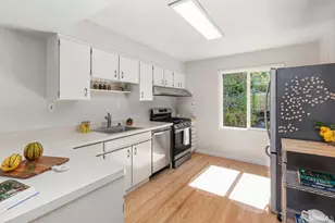 136 Dellbrook Ave, San Francisco, CA 94131 - Photo 8