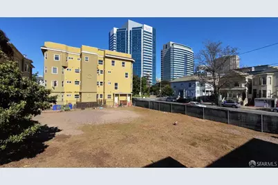 913 Martin Luther King Jr Way, Oakland, CA 94080 - Photo 2