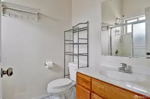 860 20th St, Oakland, CA 94607 - Photo 16