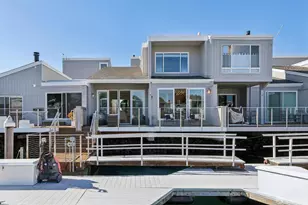 302 Tideway Dr, Alameda, CA 94501 - Photo 36