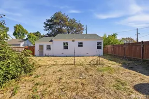 9917 Cherry St, Oakland, CA 94603 - Photo 4