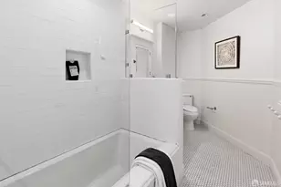 572 Eureka St, San Francisco, CA 94114 - Photo 46