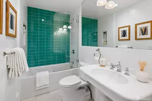 572 Eureka St, San Francisco, CA 94114 - Photo 32