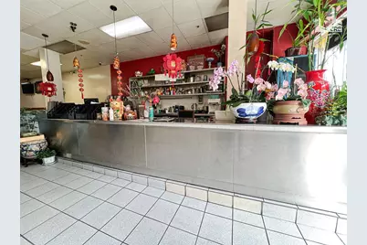 670-672 Broadway, San Francisco, CA 94133 - Photo 2