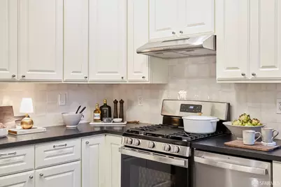1314 Larkin Street, San Francisco, CA 94109 - Photo 18
