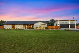 402 Rolling Hills Rd, Liberty Hill, TX 78642 - Photo 1