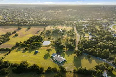 402 Rolling Hills Road, Liberty Hill, TX 78642 - Photo 2