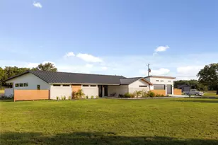402 Rolling Hills Rd, Liberty Hill, TX 78642 - Photo 32
