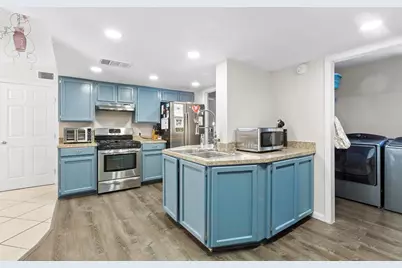 512 Bramble Drive, Austin, TX 78745 - Photo 8