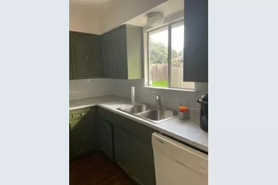 9101 Rockcrest Circle, Austin, TX 78759 - Photo 10