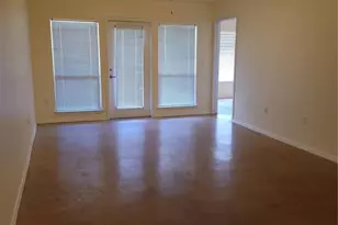 910 W 25th St, Austin, TX 78705 - Photo 4