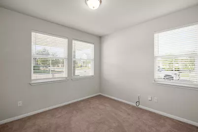 241 E Broade Street, Leander, TX 78641 - Photo 14