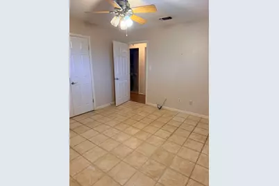 220 Parkview Drive, Luling, TX 78648 - Photo 8