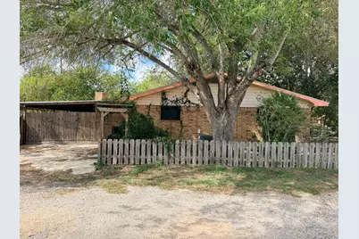 220 Parkview Drive, Luling, TX 78648 - Photo 4