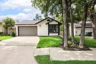 12804 Humphrey Dr, Austin, TX 78729 - Photo 2
