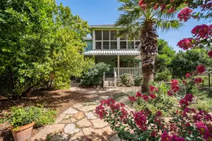 903 E 14th St, Austin, TX 78702 - Photo 2