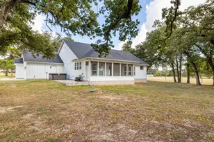 1145 W County Road 415, Lexington, TX 78947 - Photo 26