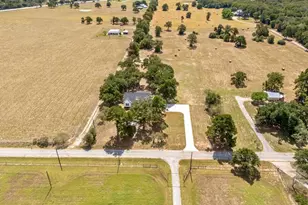 1145 W County Road 415, Lexington, TX 78947 - Photo 28