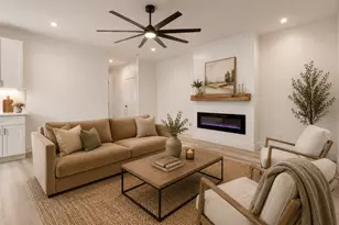 159 Molokini Dr, Bastrop, TX 78602 - Photo 2