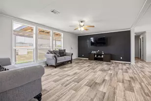 595 Tahoe Dr, Kyle, TX 78640 - Photo 10