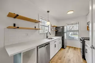 7004 Trendal Ln, Austin, TX 78744 - Photo 8