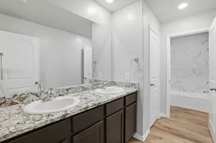 105 Declaration Ln, Liberty Hill, TX 78642 - Photo 20