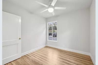 3010 Windsor Road #Unit E, Austin, TX 78703 - Photo 10