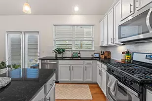 2100 Hermia St, Austin, TX 78741 - Photo 10