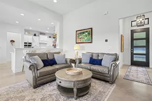 705 Pheasant Mdw, Liberty Hill, TX 78642 - Photo 6