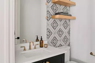 2209 Woodland Ave, Austin, TX 78741 - Photo 14