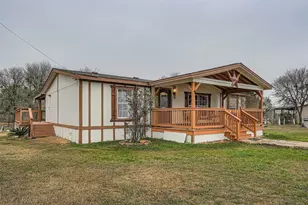 145 Alyssa Loop, Bastrop, TX 78602 - Photo 4