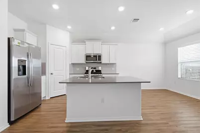 10537 Steinbeck Drive, Austin, TX 78747 - Photo 2