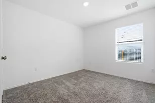 10537 Steinbeck Dr, Austin, TX 78747 - Photo 8